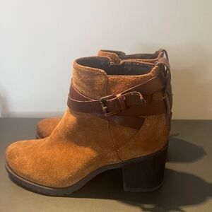 Sam Edelman Hannah Brown Suede Belt Ankle Booties womens size 6.5